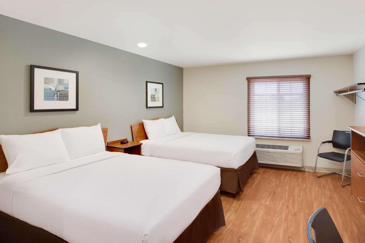 Woodspring Suites Lake Charles Bagian luar foto