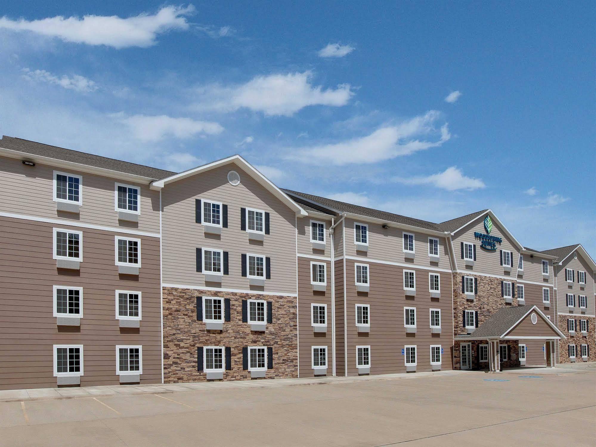 Woodspring Suites Lake Charles Bagian luar foto