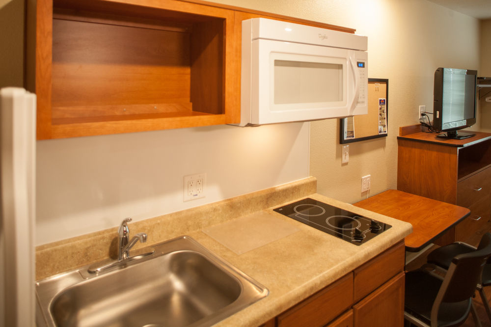 Woodspring Suites Lake Charles Bagian luar foto