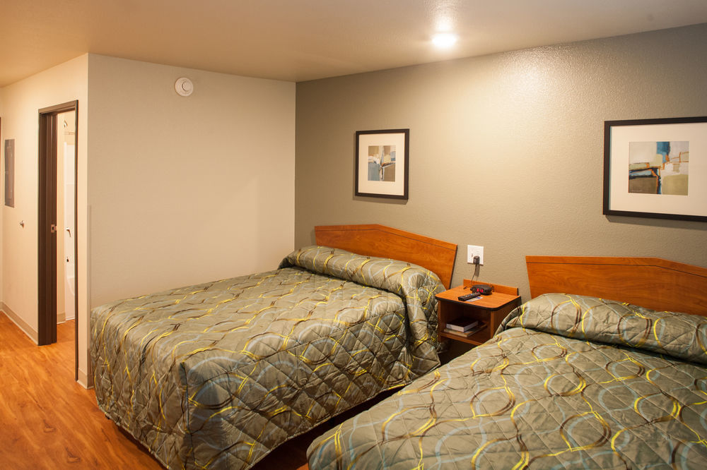 Woodspring Suites Lake Charles Bagian luar foto